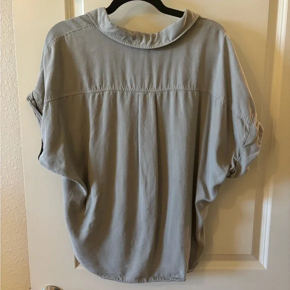 cloth & stone Sage Green Tie-Front Button Down Shirt - Boho, Spring, Summer - Picture 2 of 6